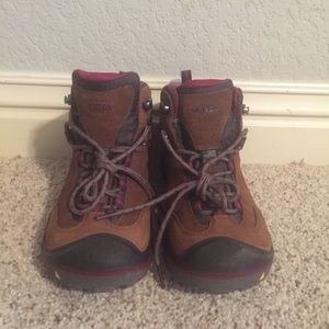 keen laurel mid waterproof